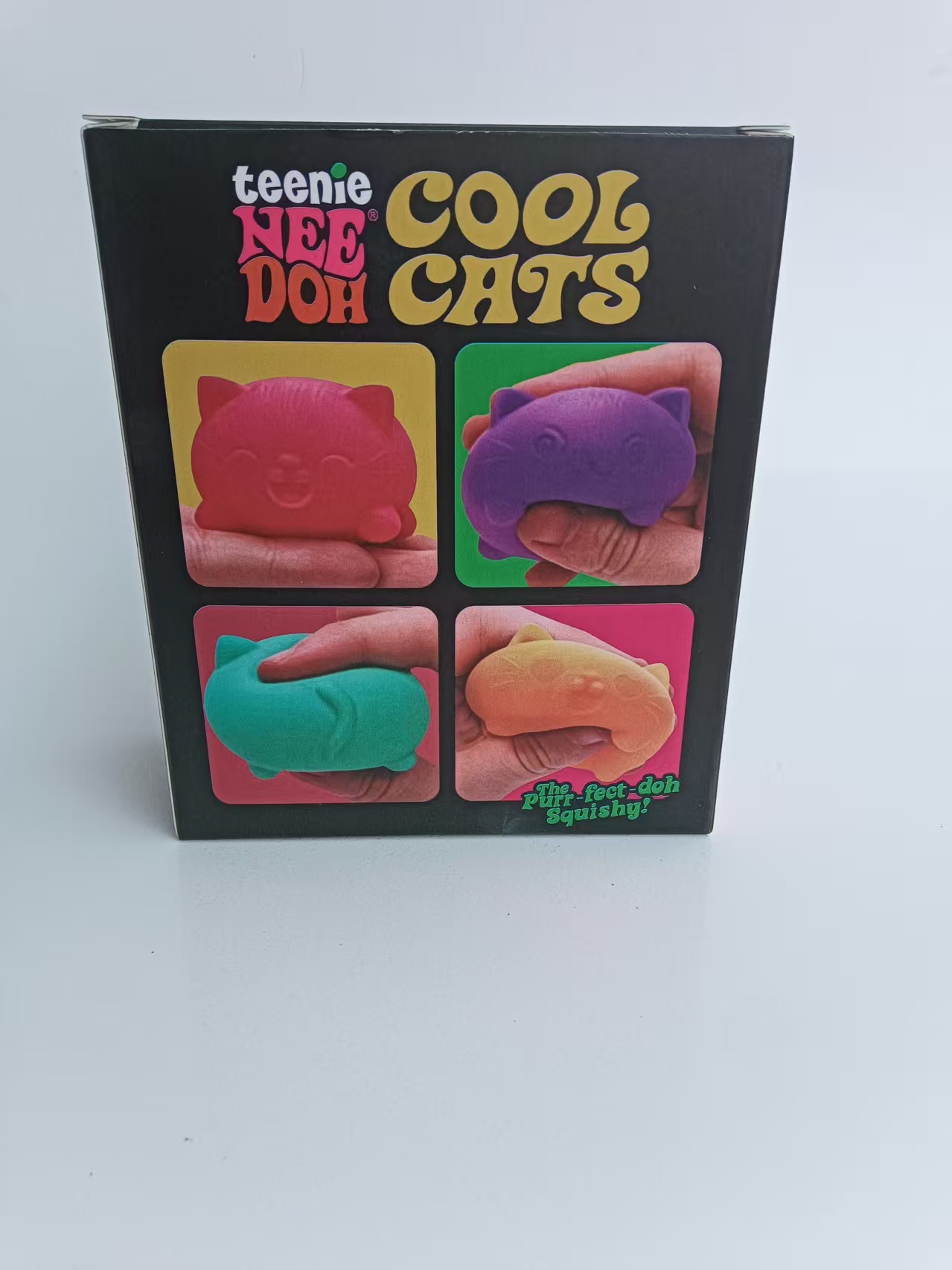 2026 NeeDoh Teenie Cool Cats 3 - Electronics Gadgets Bag のレビューと価格