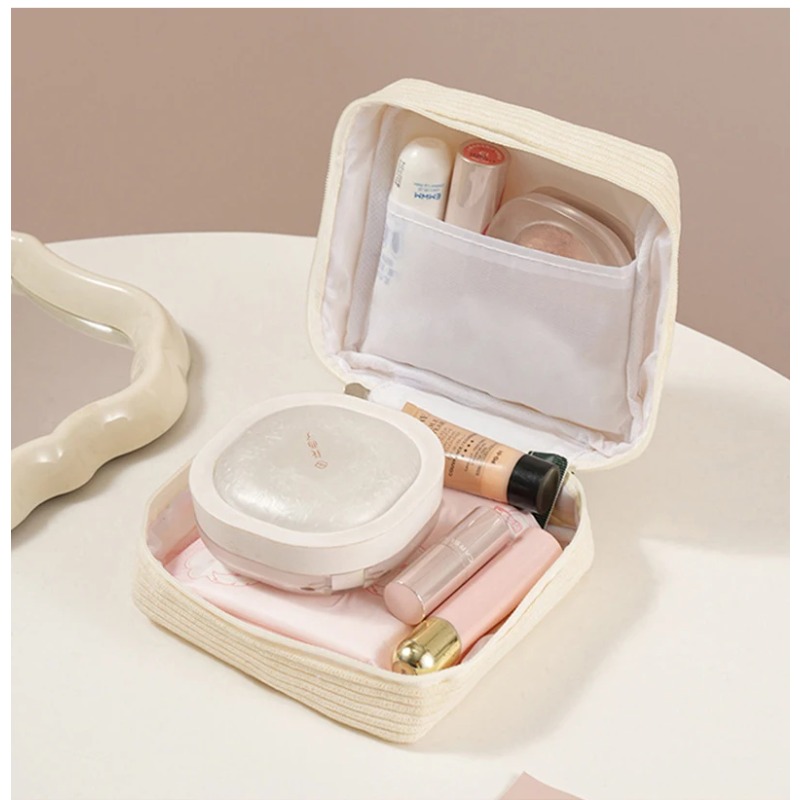 Portable Cute Sanitary Pad Pou - Electronics Gadgets Bag のレビューと価格
